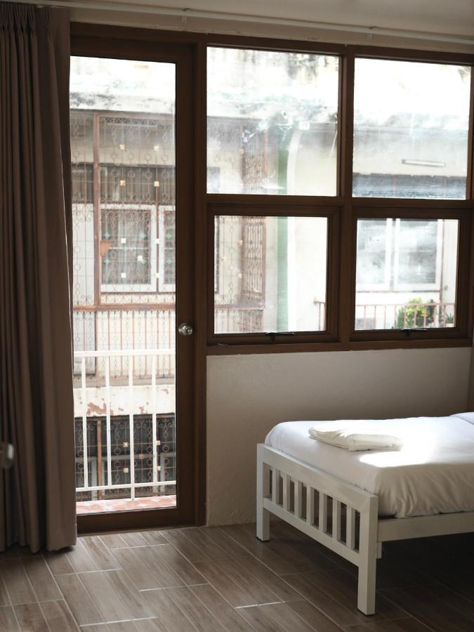 Krung Tone Hostel Bangkok Ngoại thất bức ảnh