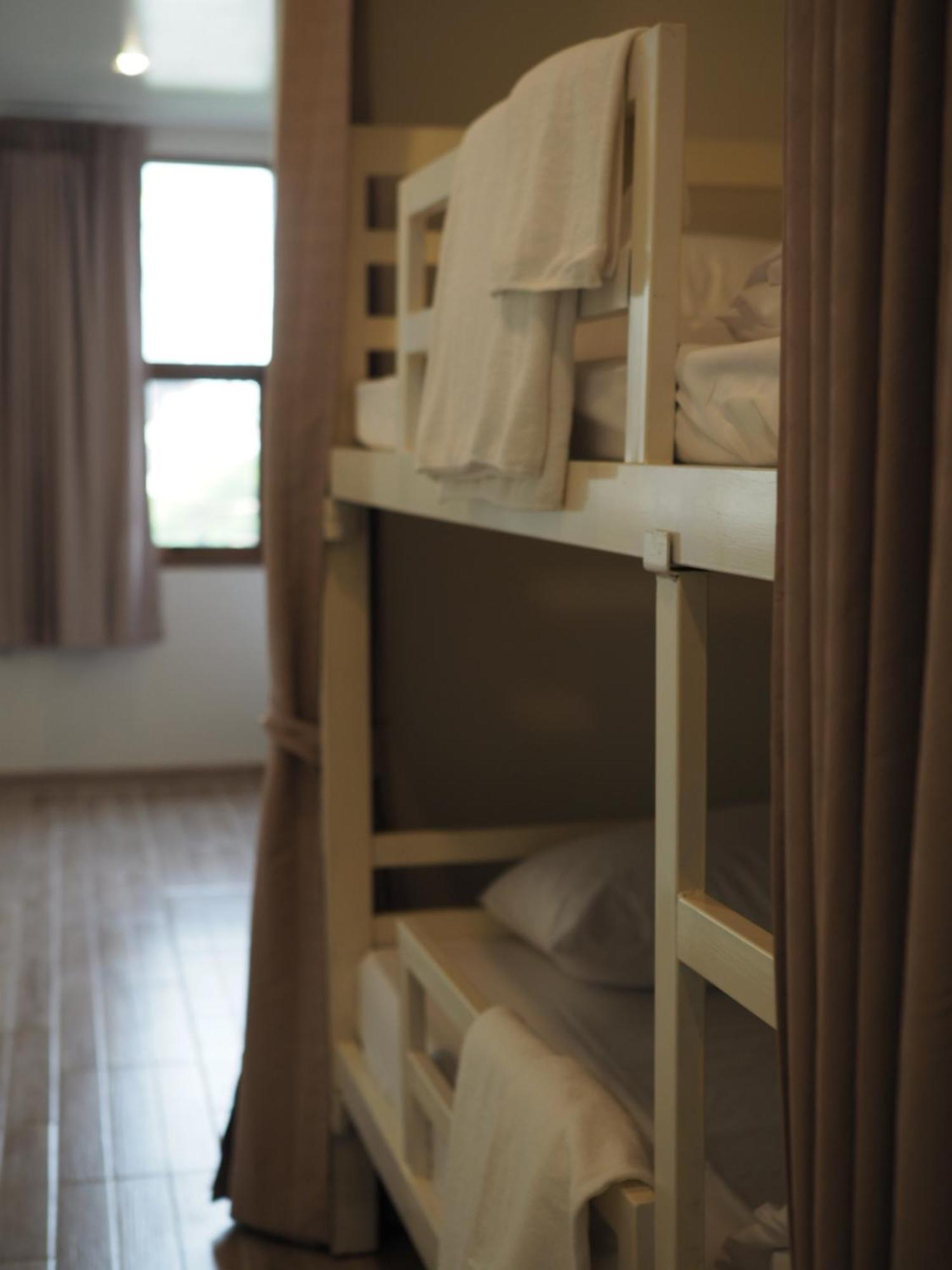 Krung Tone Hostel Bangkok Ngoại thất bức ảnh