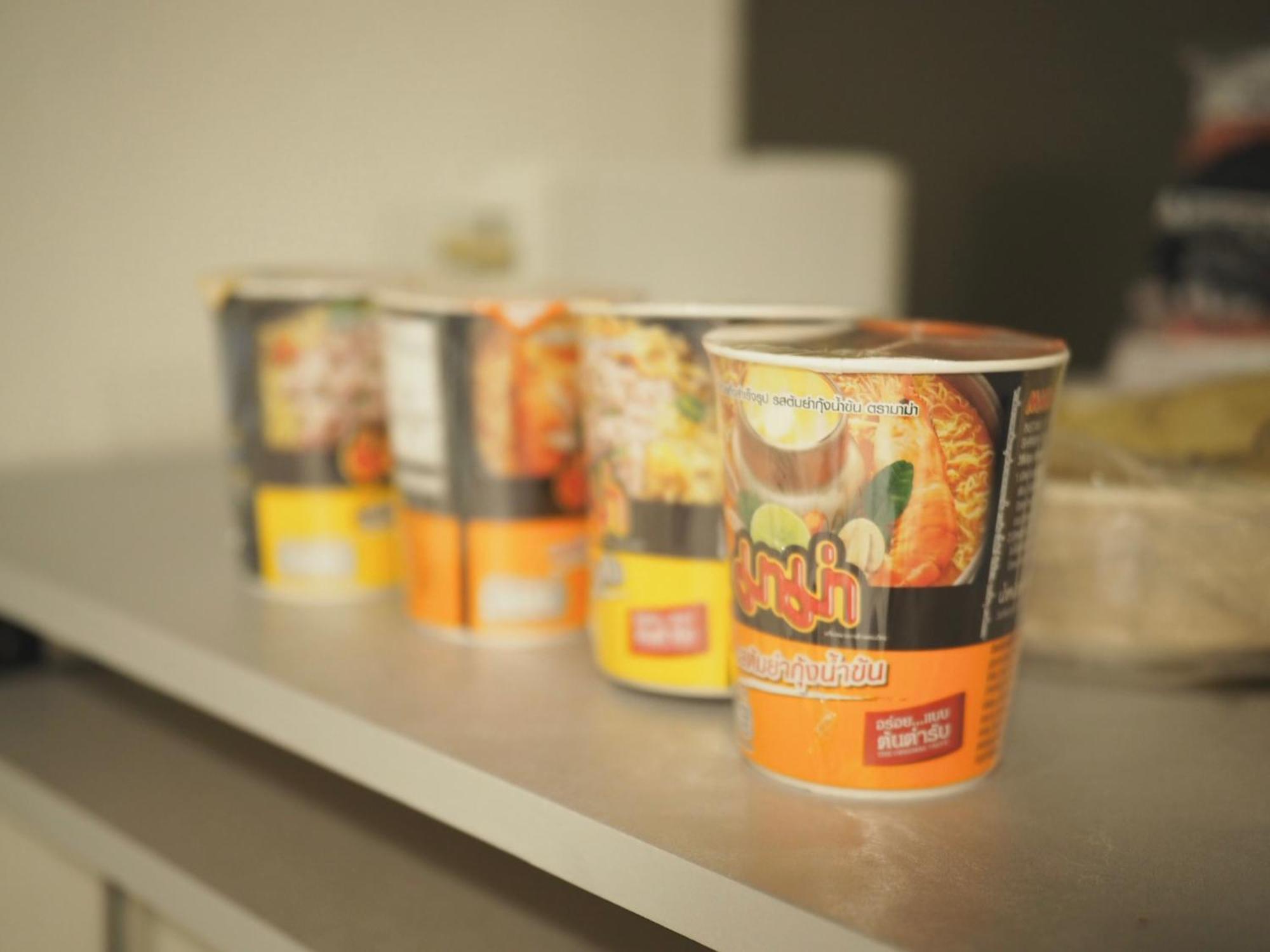 Krung Tone Hostel Bangkok Ngoại thất bức ảnh