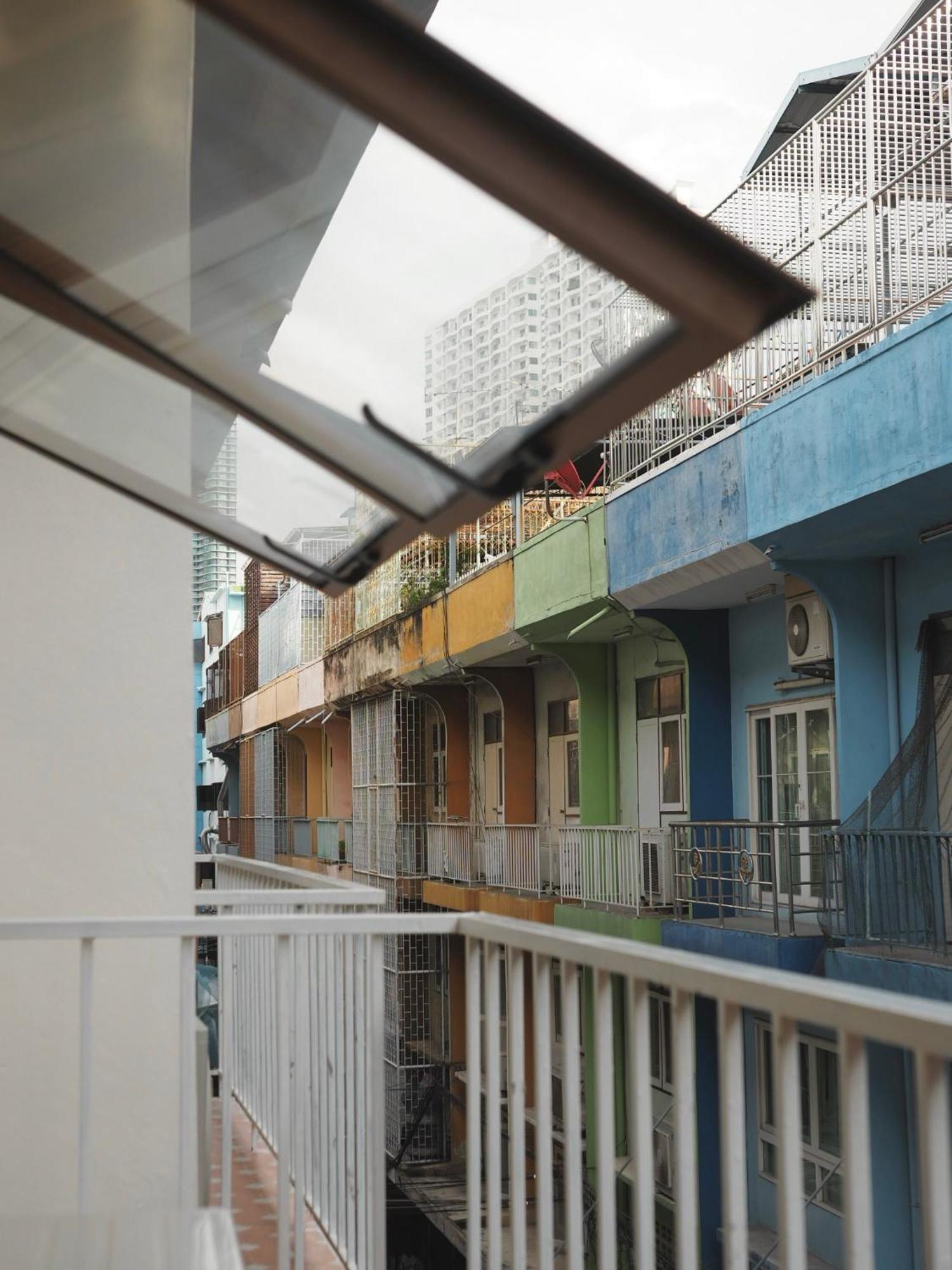 Krung Tone Hostel Bangkok Ngoại thất bức ảnh