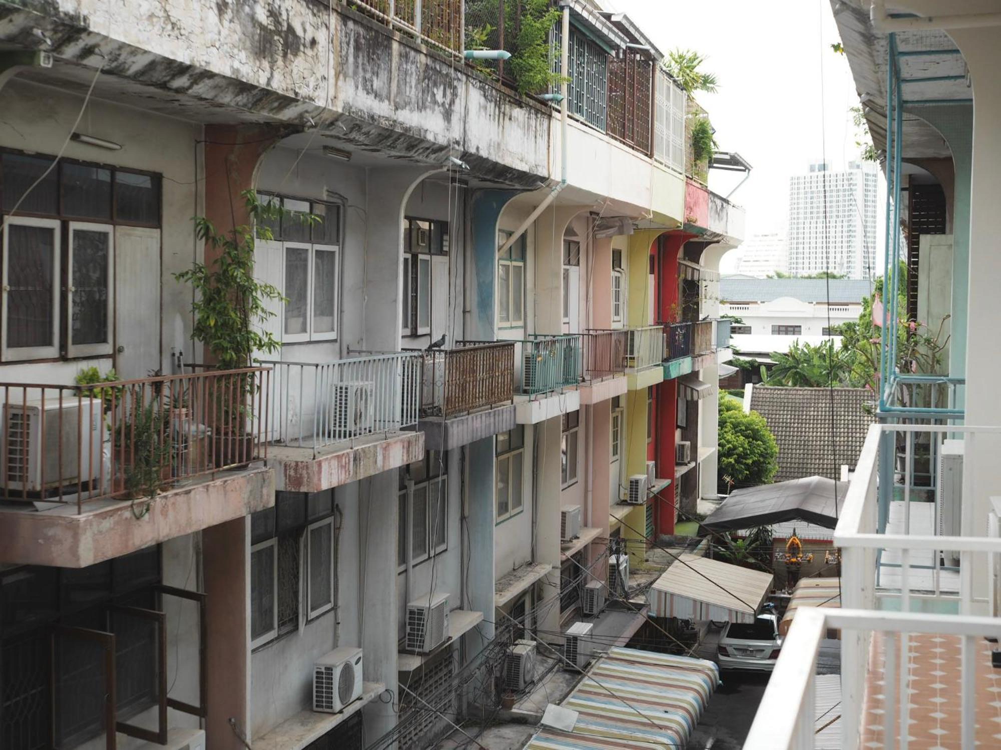Krung Tone Hostel Bangkok Ngoại thất bức ảnh